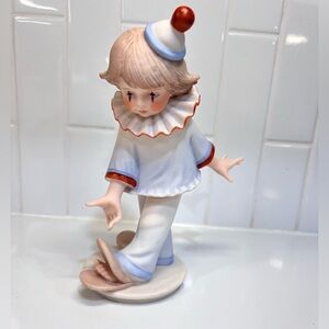 Vintage Goebel Collectors' Club Hummel In the Spotlight Clown Figurine 1983